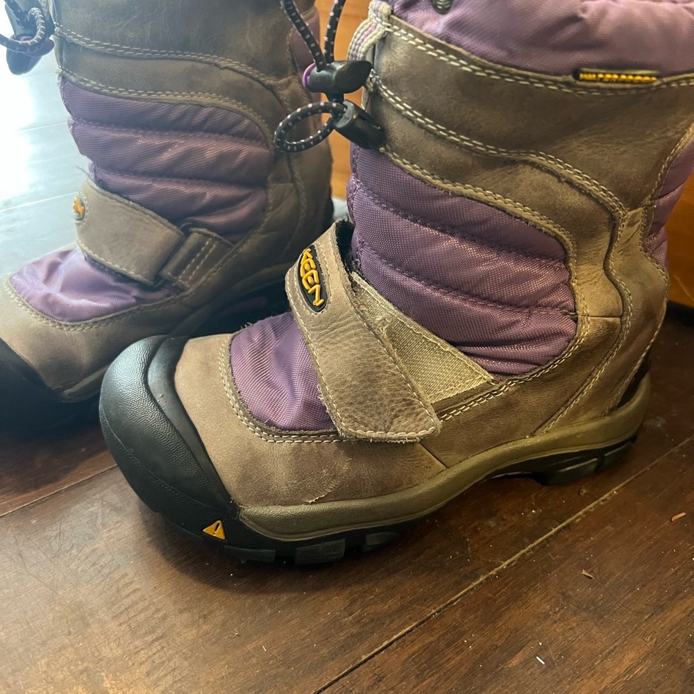 Keen Purple Boots Size 2